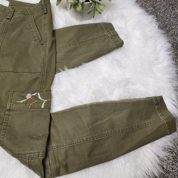 Anthropologie Size 26 Green Austen Embroidered Utility Pants - Picture 3 of 10